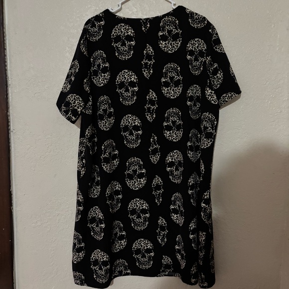 🔥5 for $25🔥 Emery Rose Plus Size Leopard Skull Print Goth Dress - Picture 5 of 7